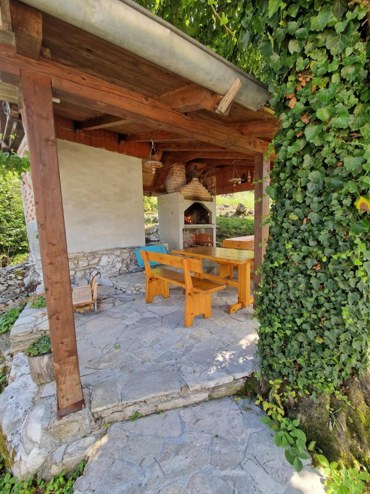 ホテル House Luketic ラストヴァチャ エクステリア 写真
